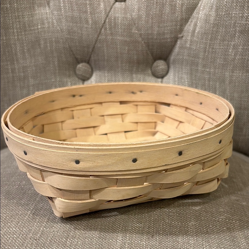 Longaberger 2001 Catch All Basket Whitewash